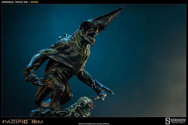 Knifehead Kaiju Statue| Sideshow Collectibles | ActionFigureBrasil