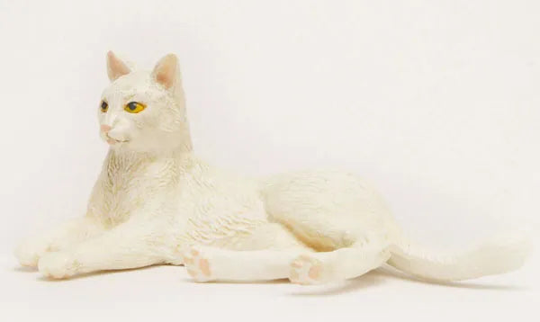 1/12 Japanese Cat White Cat (Lying Down)ㅤ – Platz Hobby – ActionFigure Brasil