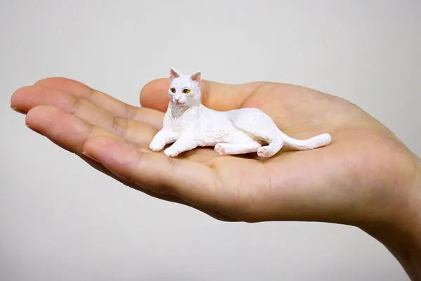 1/12 Japanese Cat White Cat (Lying Down)ㅤ – Platz Hobby – ActionFigure Brasil
