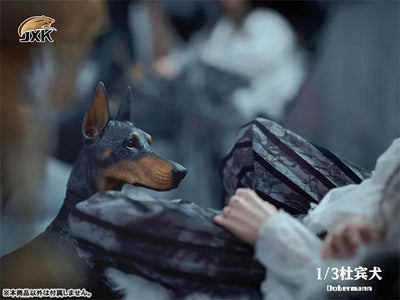 1/3 Doberman Aㅤ – JXK Studio – ActionFigureBrasil — ângulo diferente
