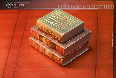 1/6 Bulldog Godfather Accessory Set Dㅤ – Mos Toys – ActionFigureBrasil — com base expositora