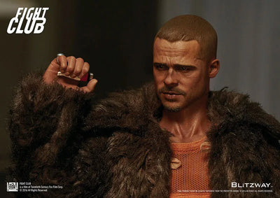 1/6 Collectible Figure - Brad Pitt as Tyler Durden Fur Coat Ver.ㅤ – Blitzway – ActionFigureBrasil — ângulo diferente