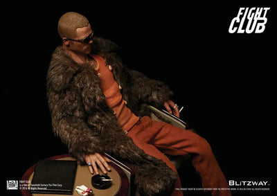 1/6 Collectible Figure - Brad Pitt as Tyler Durden Fur Coat Ver.ㅤ – Blitzway – ActionFigureBrasil — close