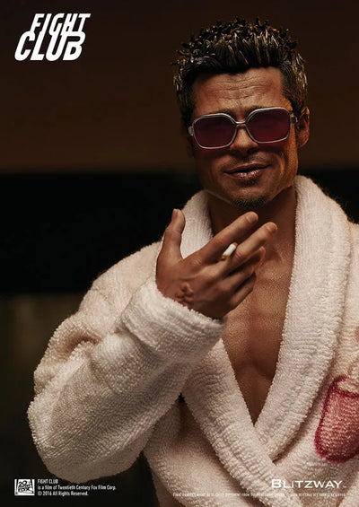 1/6 Collectible Figure - Brad Pitt as Tyler Durden Special Packㅤ – Blitzway – ActionFigureBrasil — com base expositora