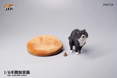 1/6 Exotic Shorthair Cat Half Squat Aㅤ – JXK Studio – ActionFigureBrasil — ângulo diferente