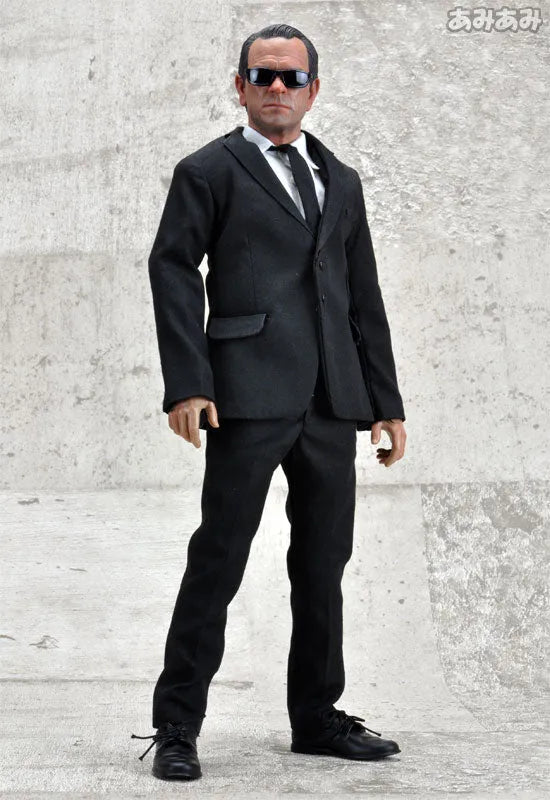 1/6 Real Masterpiece Collectible Figure - Men in Black 3: Tommy Lee Jones as Agent Kㅤ – ENTERBAY – ActionFigure Brasil