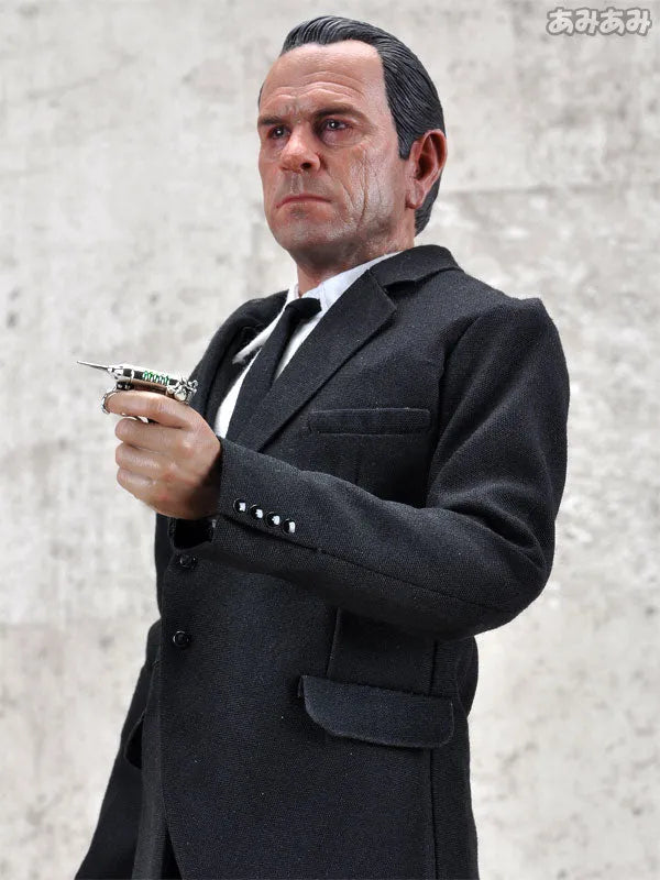 1/6 Real Masterpiece Collectible Figure - Men in Black 3: Tommy Lee Jones as Agent Kㅤ – ENTERBAY – ActionFigure Brasil