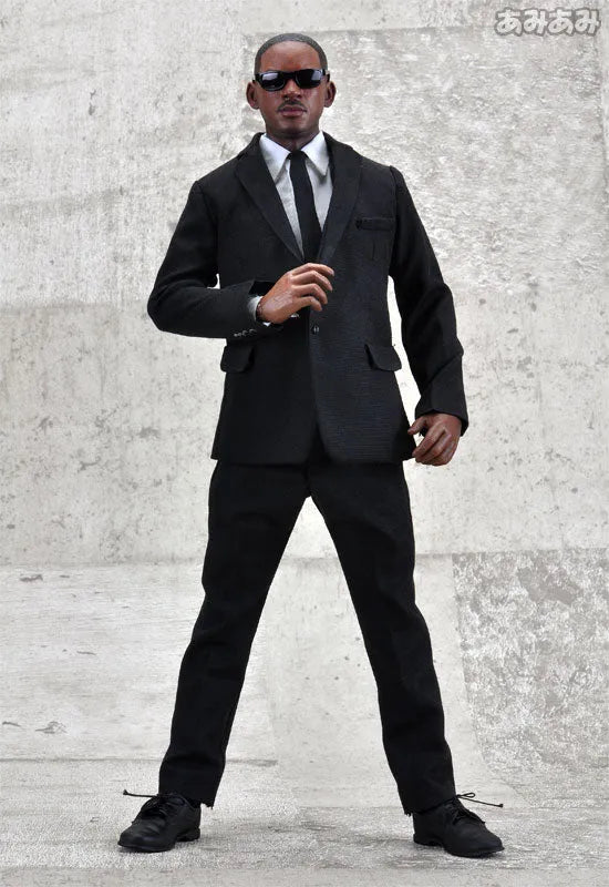 1/6 Real Masterpiece Collectible Figure - Men in Black 3: Will Smith as Agent Jㅤ – ENTERBAY – ActionFigure Brasil