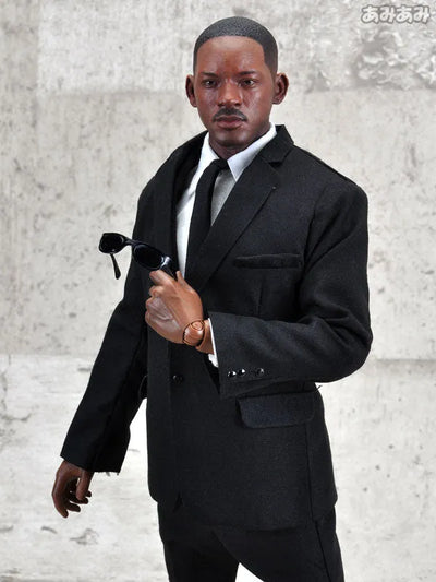 1/6 Real Masterpiece Collectible Figure - Men in Black 3: Will Smith as Agent Jㅤ – ENTERBAY – ActionFigure Brasil — close