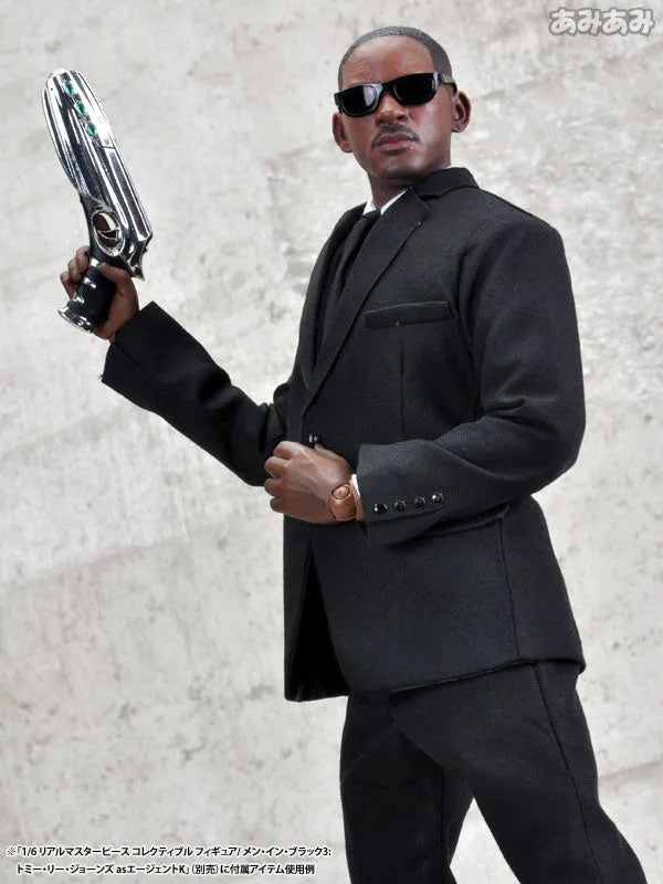 1/6 Real Masterpiece Collectible Figure - Men in Black 3: Will Smith as Agent Jㅤ – ENTERBAY – ActionFigure Brasil