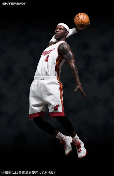 1/6 Real Masterpiece Collectible Figure NBA Collection LeBron Jamesㅤ – Enterbay – ActionFigure Brasil — embalagem