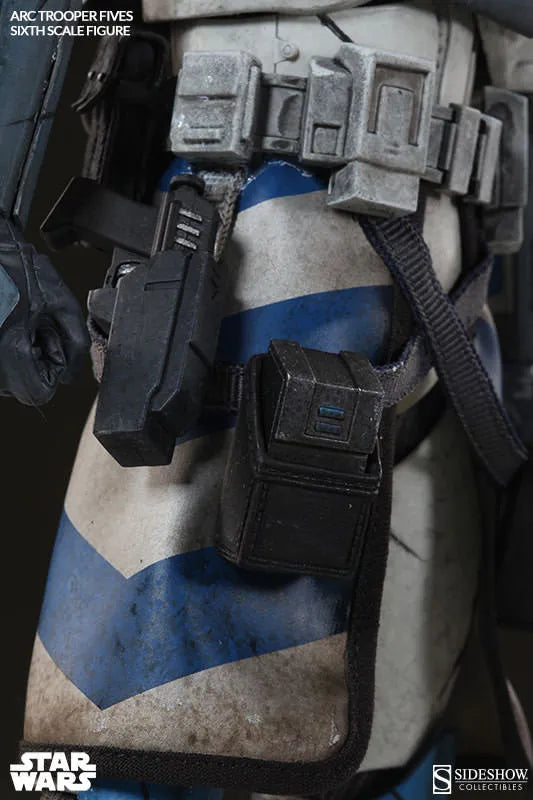 1/6 Scale Figure - Militaries of Star Wars ARC Trooper Fives (Phase 2 Armor Ver.)ㅤ – Sideshow Collectibles – ActionFigure Brasil — ângulo diferente