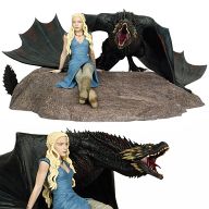 Game of Thrones - Daenerys Targaryen with Dragon Statueㅤ