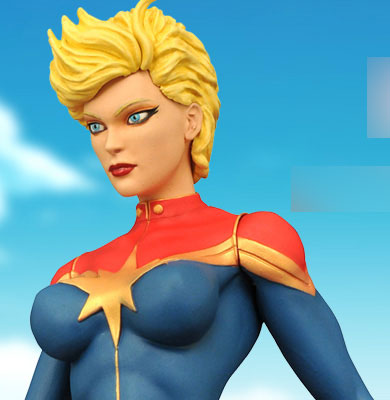 Marvel Comics PVC Statue - Femme Fatales: Captain Marvelㅤ
