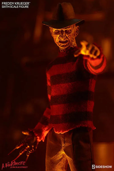"A Nightmare on Elm Street 3: Dream Warriors" 1/6 Scale Figure SideShow Sixth Scale Freddy Kruegerㅤ – Sideshow Collectibles – ActionFigureBrasil — ângulo diferente