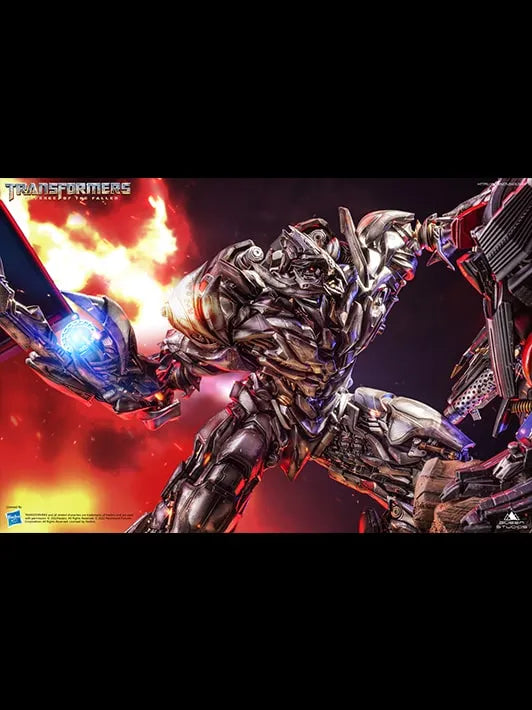 Superman (Black Suit) 1/3 Scale Statue