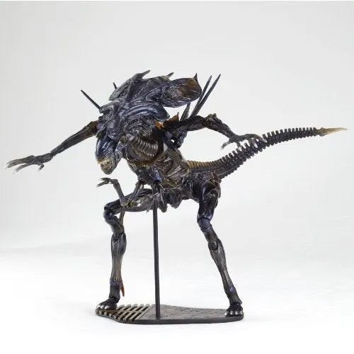 Alien - Alien Queen - Revoltech - Revoltech SFX - 18 (Kaiyodo)ㅤ – Kaiyodo – ActionFigure Brasil — ângulo diferente