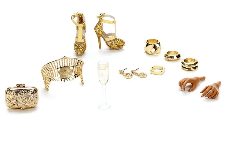 Amirah Majeed™ (24K Shine) - LIMITED EDITION: 1000 – Integrity Toys – ActionFigure Brasil