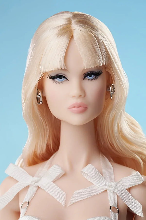 Angelic Sound - Yuri™ - LIMITED EDITION: 1400 – Integrity Toys – ActionFigure Brasil — ambientada