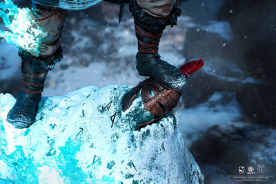 Animus Eivor – PureArts – ActionFigure Brasil — com base expositora