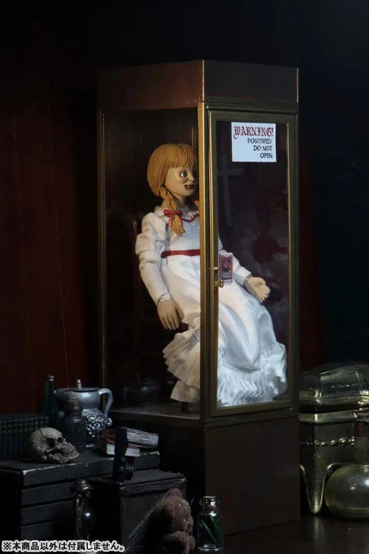 Annabelle Comes Home / Annabelle 8 Inch Action Dollㅤ – Neca – ActionFigure Brasil — ângulo diferente