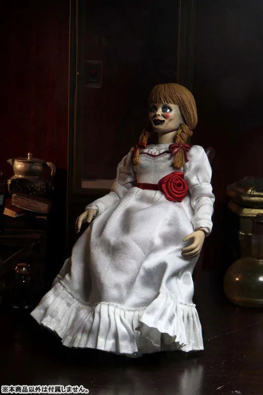 Annabelle Comes Home / Annabelle 8 Inch Action Dollㅤ – Neca – ActionFigure Brasil — ângulo diferente