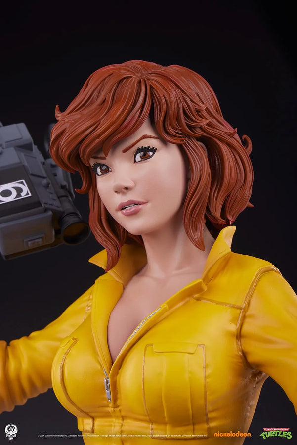 April O’Neil - LIMITED EDITION: 400 – PCS – ActionFigure Brasil