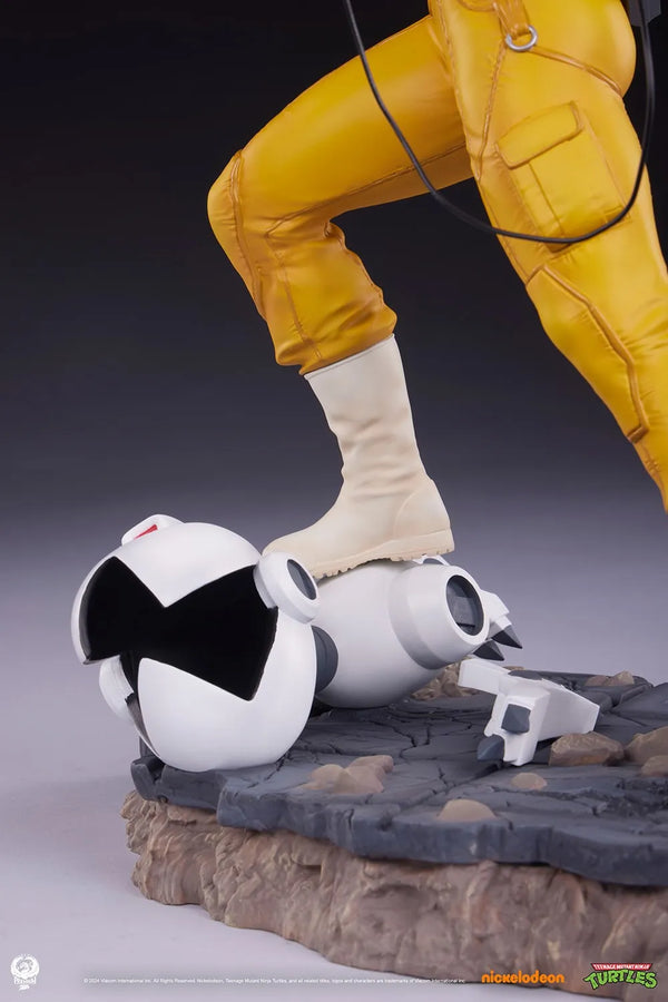 April O’Neil - LIMITED EDITION: 400 – PCS – ActionFigure Brasil