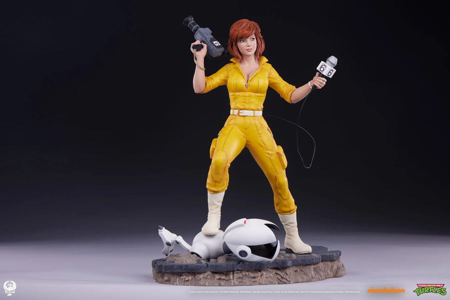 April O’Neil - LIMITED EDITION: 400 – PCS – ActionFigure Brasil