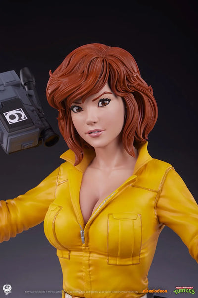 April O’Neil - LIMITED EDITION: 400 – PCS – ActionFigure Brasil — acessórios
