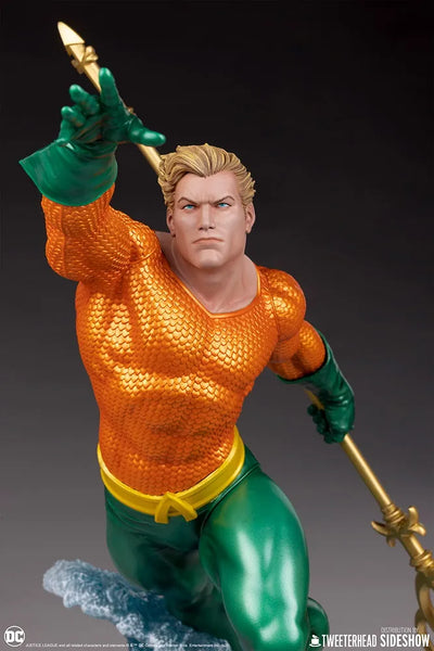 Aquaman - LIMITED EDITION: 500 – Tweeterhead – ActionFigure Brasil — com base expositora
