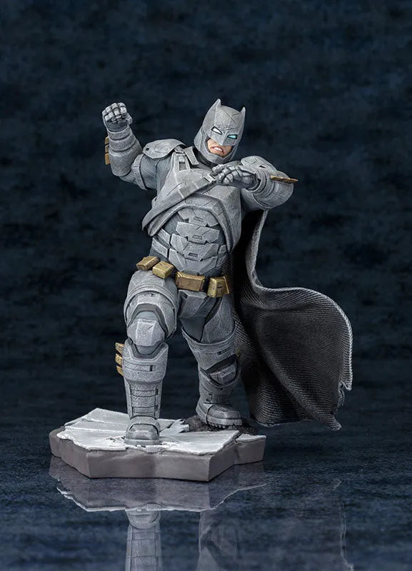 ARTFX+ - Batman vs Superman Dawn of Justice: Batman DAWN OF JUSTICE 1/10ㅤ – Kotobukiya – ActionFigure Brasil