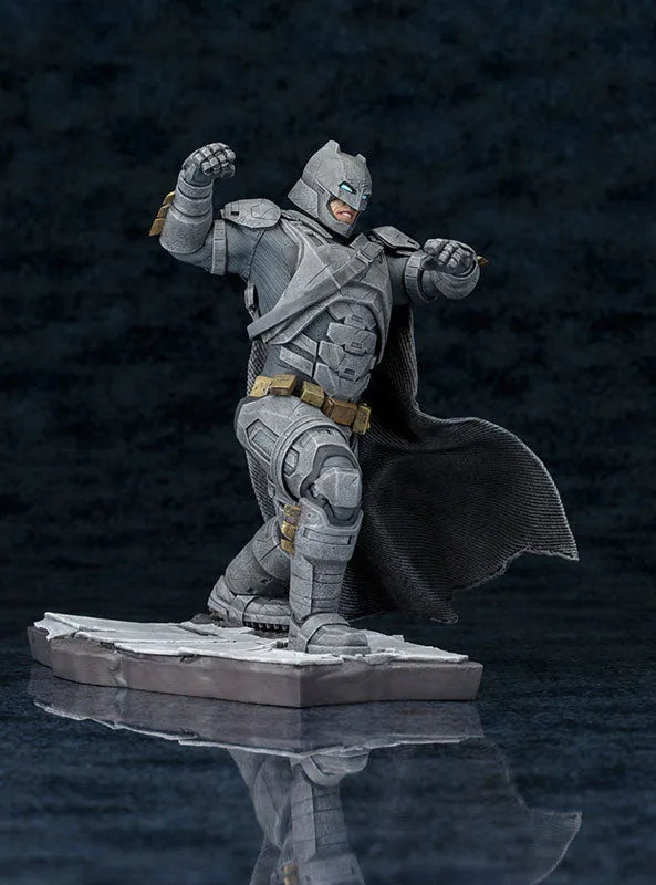 ARTFX+ - Batman vs Superman Dawn of Justice: Batman DAWN OF JUSTICE 1/10ㅤ – Kotobukiya – ActionFigure Brasil