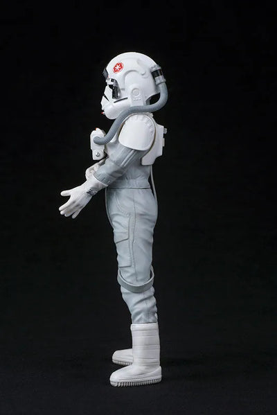 ARTFX+ Star Wars AT-AT Driverㅤ – Kotobukiya – ActionFigureBrasil — ângulo diferente
