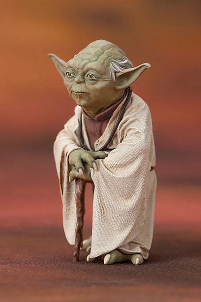 ARTFX+ - Star Wars Episode V The Empire Strikes Back: Yoda & R2-D2 Dagobah Pack 1/10 Easy Assembly Kitㅤ – Kotobukiya – ActionFigureBrasil — ângulo diferente