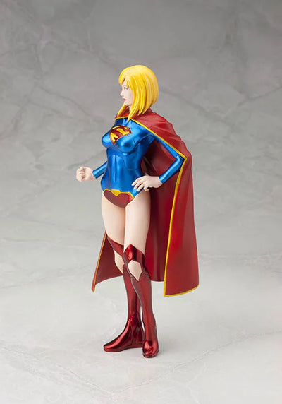ARTFX+ - Supergirl NEW52 1/10ㅤ – Kotobukiya – ActionFigureBrasil — com base expositora