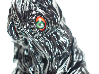 Artistic Monsters Collection (AMC) Hedorah Grown GLOSS BLACKㅤ – CCP – ActionFigureBrasil — ângulo diferente