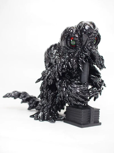 Artistic Monsters Collection (AMC) Smokestack Hedorah GLOSS BLACKㅤ – CCP – ActionFigureBrasil — ângulo diferente