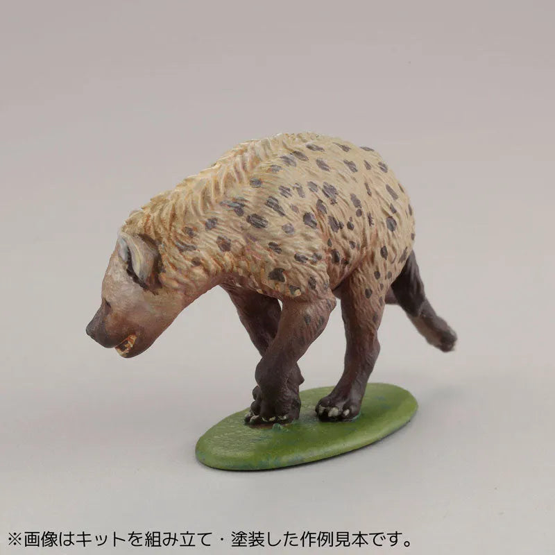 ARTPLA Zookeepers and Baby Gorilla Set 6Pack BOXㅤ – Kaiyodo – ActionFigureBrasil