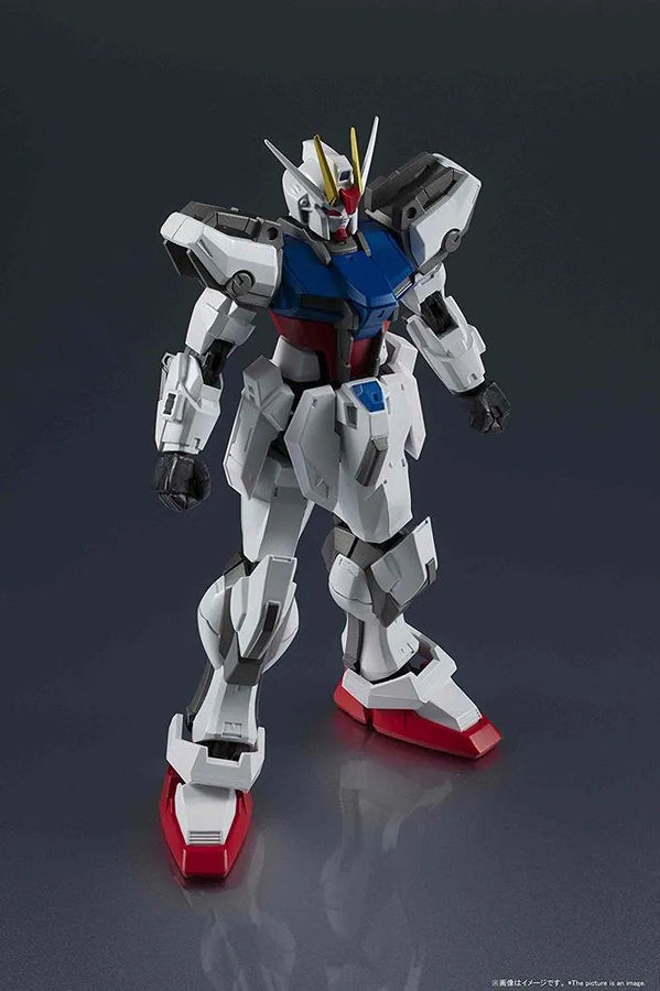 Bandai Gundam Universe GAT-X105 Strike Gundam Figure (Gundam SEED)ㅤ – Bandai Spirits – ActionFigure Brasil
