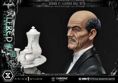 Batman - Alfred Pennyworth - Throne Legacy TLCDC-02 - 1/4 (Prime 1 Studio)ㅤ – Prime 1 Studio – ActionFigureBrasil — close