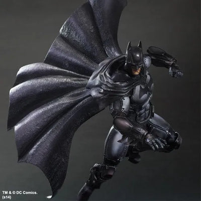 Batman: Arkham Origins - Batman - Play Arts Kai (Square Enix)ㅤ – Square Enix – ActionFigureBrasil — ambientada