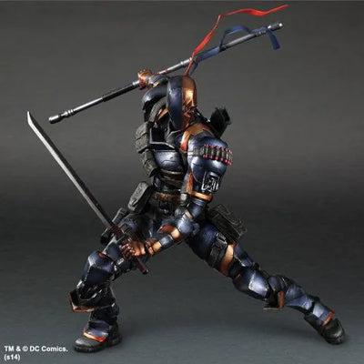 Batman: Arkham Origins - Deathstroke - Play Arts Kai (Square Enix)ㅤ – Square Enix – ActionFigureBrasil — ambientada