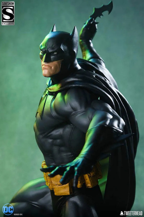 Batman™ (Black and Gray Edition) - LIMITED EDITION: 300 (Quarter Scale) – Tweeterhead – ActionFigure Brasil