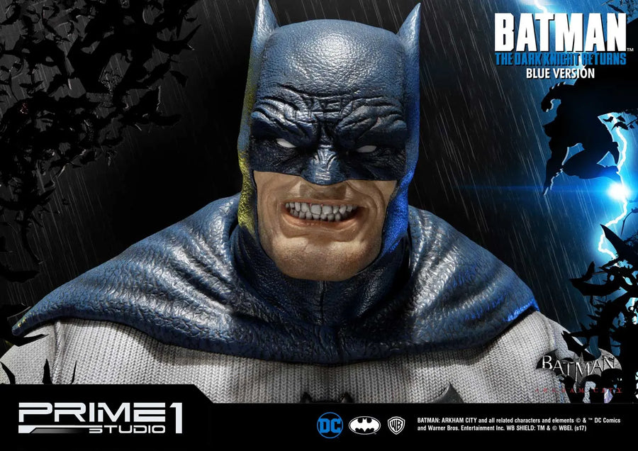 Batman (Blue Version) Batman: Arkham City (The Dark Knight Returns) – Prime1Studio – ActionFigure Brasil