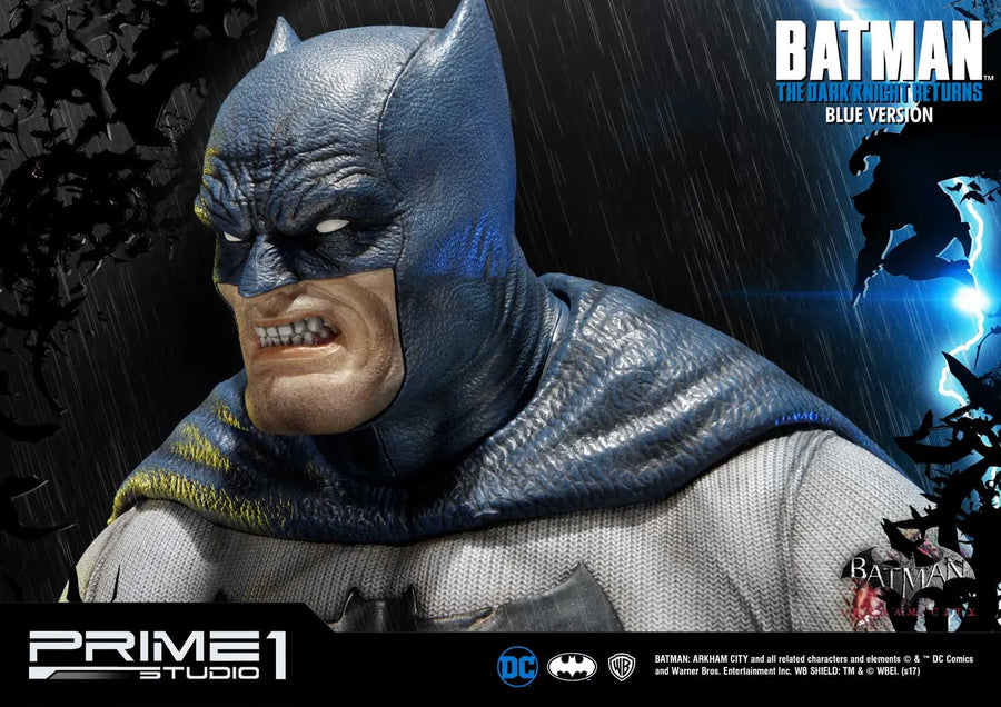 Batman (Blue Version) Batman: Arkham City (The Dark Knight Returns) – Prime1Studio – ActionFigure Brasil