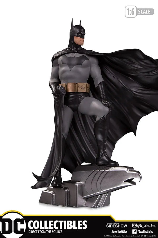 Batman (Deluxe) - LIMITED EDITION: 5000 – DC Direct – ActionFigure Brasil