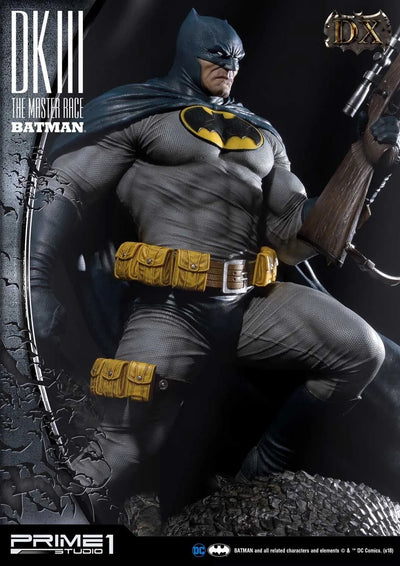 Batman (Deluxe Version) Batman Dark Knight III The Master Race (Comics) – Prime1Studio – ActionFigure Brasil