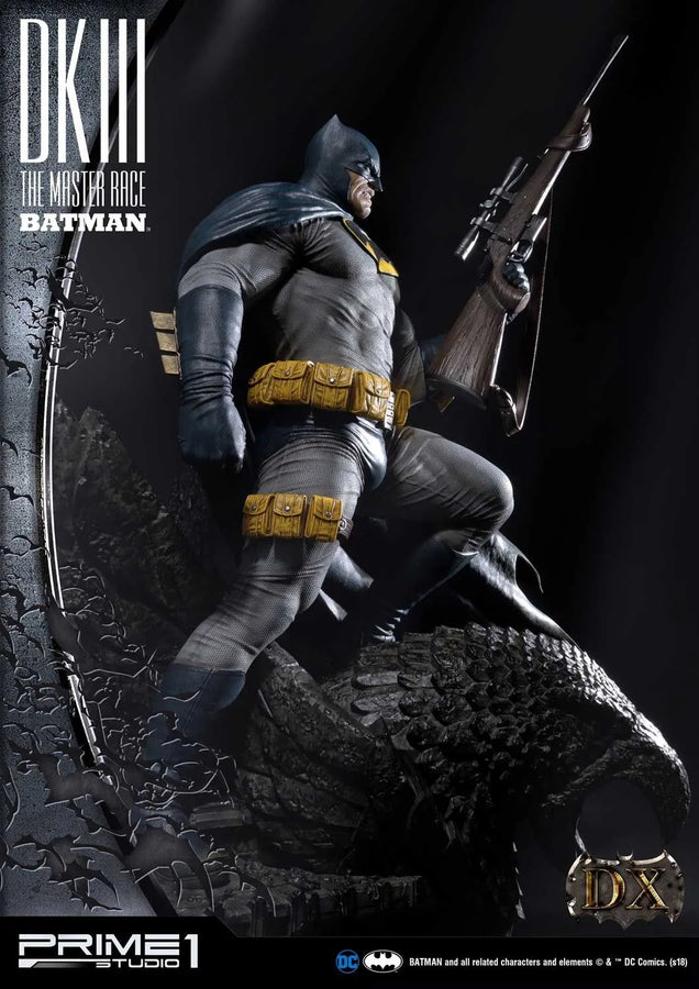 Batman (Deluxe Version) Batman Dark Knight III The Master Race (Comics) – Prime1Studio – ActionFigure Brasil