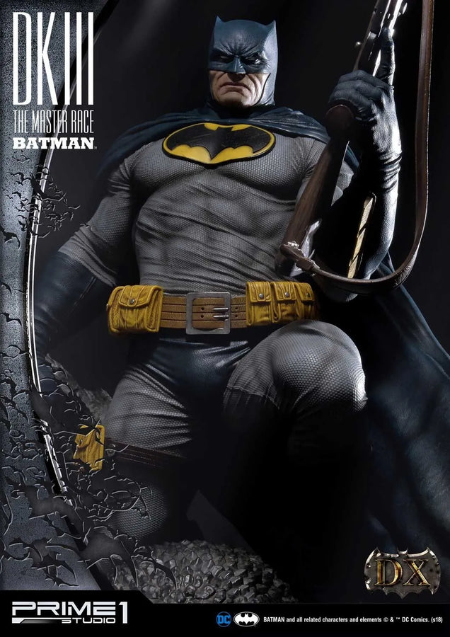 Batman (Deluxe Version) Batman Dark Knight III The Master Race (Comics) – Prime1Studio – ActionFigure Brasil